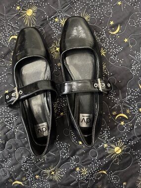 DV by Dolce Vita Black Patent Mary Melle flats with Buckle